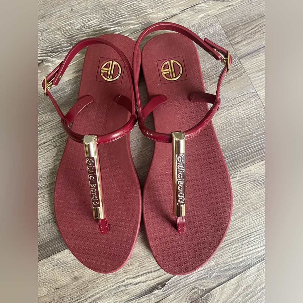 Elegant Red T-Strap Sandals with Gold Accent